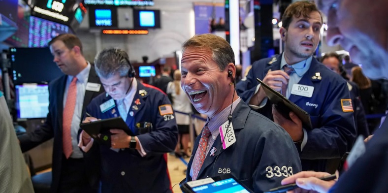 Goldman Sachs explains why stocks can keep rising even as a record-sized recession beckons