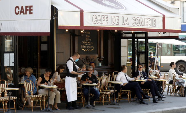 French Waiter Stabbed After Asking Drunken Customer To Please Put On A Mask