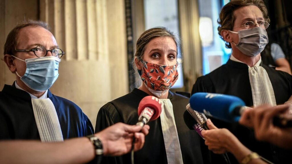 Clelia Richard, lawyer of the transgender woman, flanked by LGBT association's lawyer Bertrand Perier, left, and the Cour de Cassation's lawyer Mathieu Stoclet at the court on September 16, 2020. © Stéphane de Sakutin, AFP