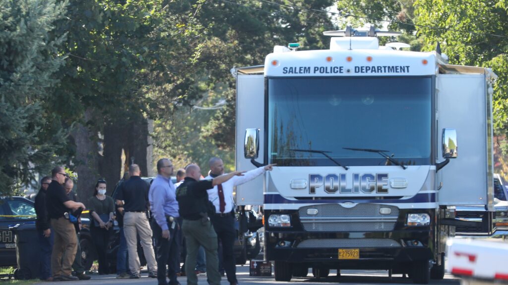 Deputies: 'Multiple' people dead following 'hostage situation' in Salem, Oregon