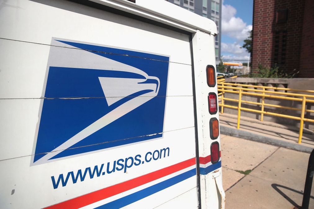 Chicago Mail Carriers Threaten To Stop Delivering Mail If City Fails To Control Violence