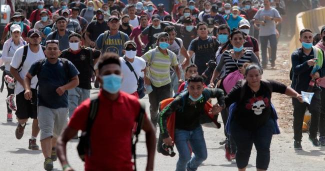 Migrant Caravan "Blows Through Guatemalan Border" Towards US