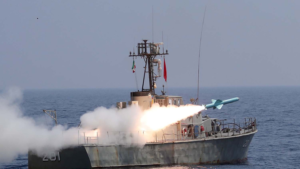 A missile is launched during an Iranian military drill in the Gulf of Oman on September 9, 2020. © WANA via Reuters