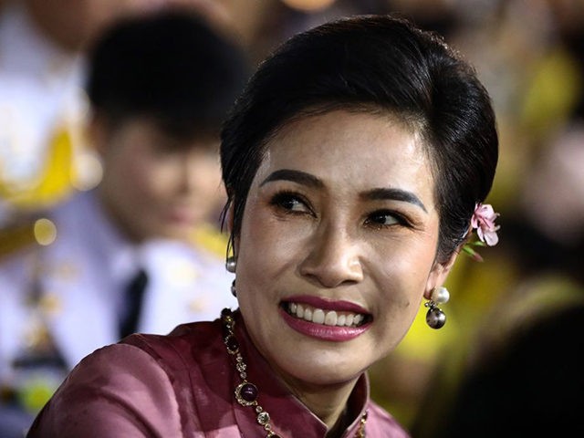 Thai Dissident Claims to Possess Hacked Explicit Photos of King’s Mistress