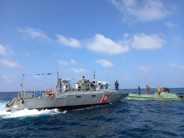 Cocaine-Filled Colombian Submarine Intercepted near Mexican Beach