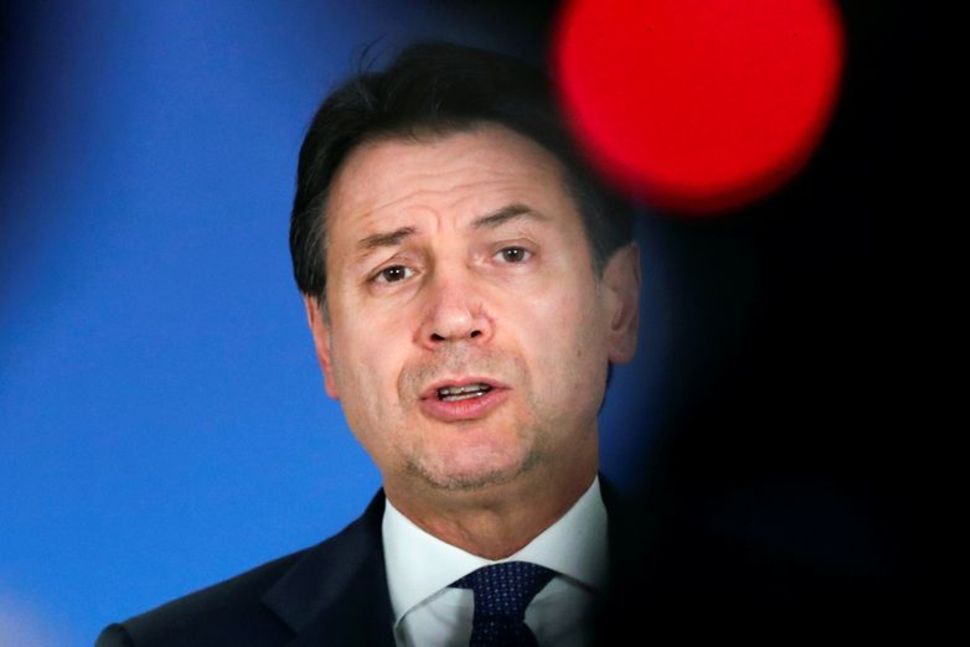 Italy's Prime Minister Looking to Resign, Then Form New Government: Papers