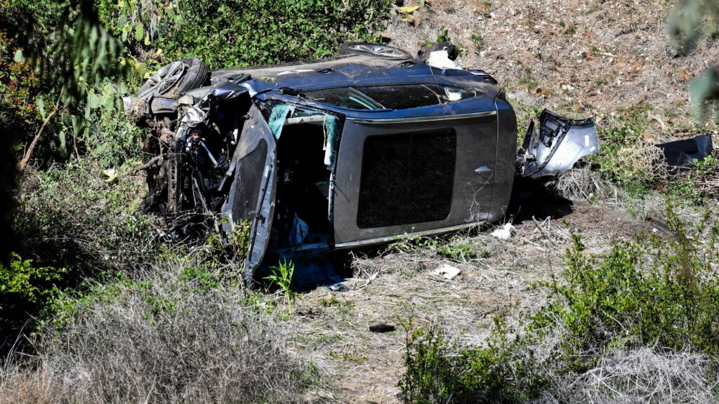 Tiger Woods suffers multiple leg injuries in single-car crash in Southern California