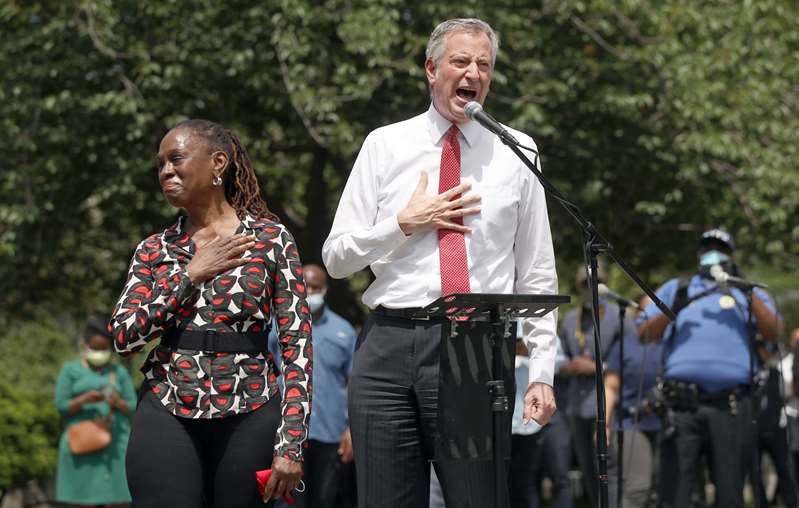 South Africa - NYC Mayor de Blasio looks to South Africa for inspiration for new racial justice commission