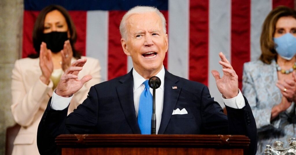 Unscripted Biden Makes Such a Bad Blunder, CNN Reporter Has to Fact-Check Him in Middle of Speech