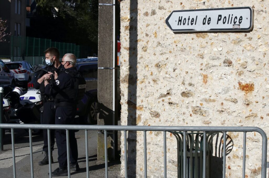 4 Held as French Investigate Suspected Islamic Terrorist Attack Killing Policewoman Inside Station