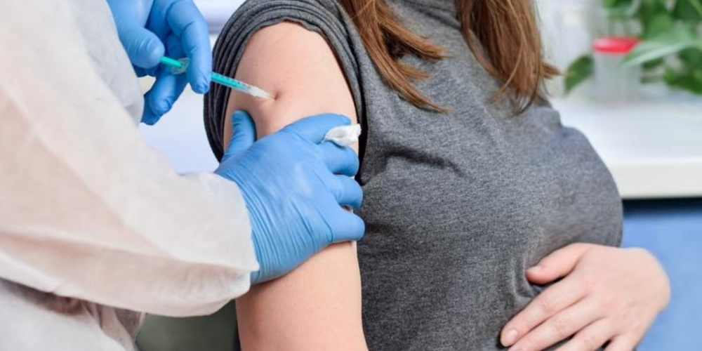 Pregnant women should NOT get a COVID vaccine