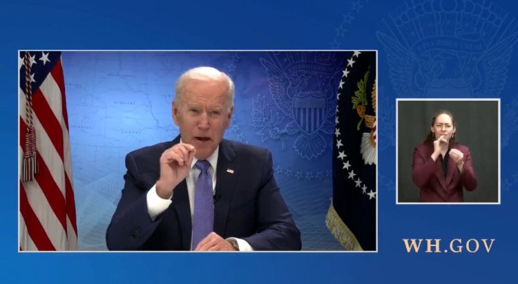 Joe Biden Gets Confused on Live Stream, Struggles to Read the Teleprompter While Reading His Covid Vaccine Locater Number (VIDEO)