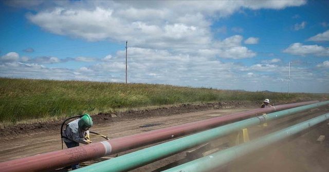 Judge Reluctantly Allows Dakota Access Pipeline’s Oil to Flow