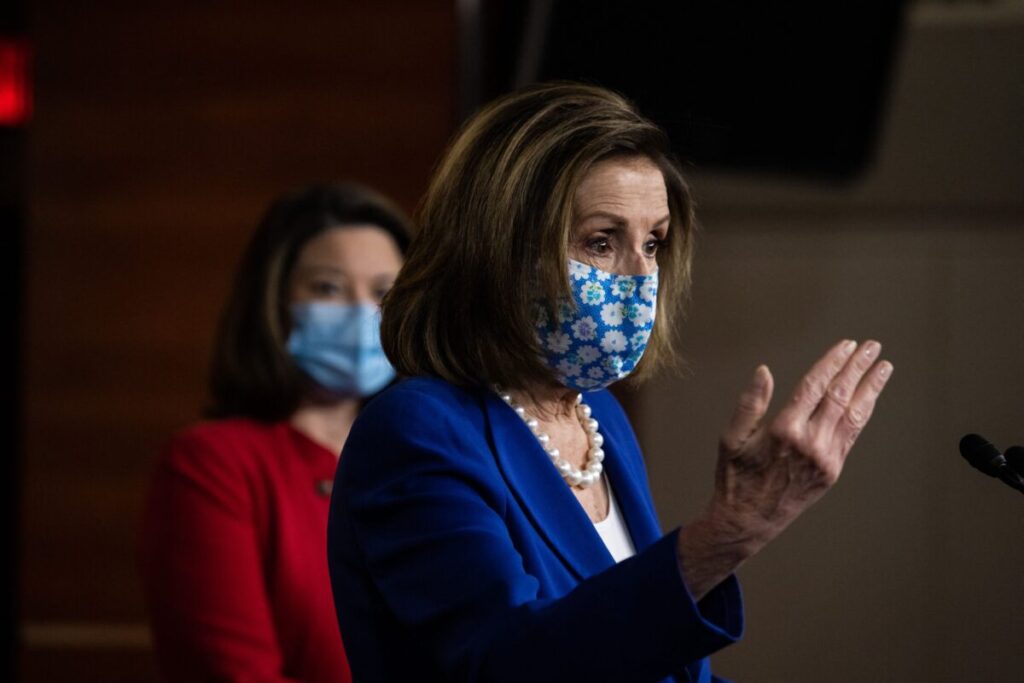 34 GOP Lawmakers Press Pelosi to Lift House Mask Mandate in Light of New CDC Guidance