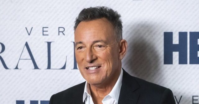Bruce Springsteen Will Require Proof of COVID Vaccination to Attend Broadway One-Man Show