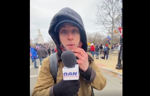 Far Left Activists Infiltrated Jan. 6 Protests Dressed as Conservatives with OAN Microphone – Breached Capitol Grounds, Gave FBI Tips on How to Infiltrate Trump Rallies (VIDEO)