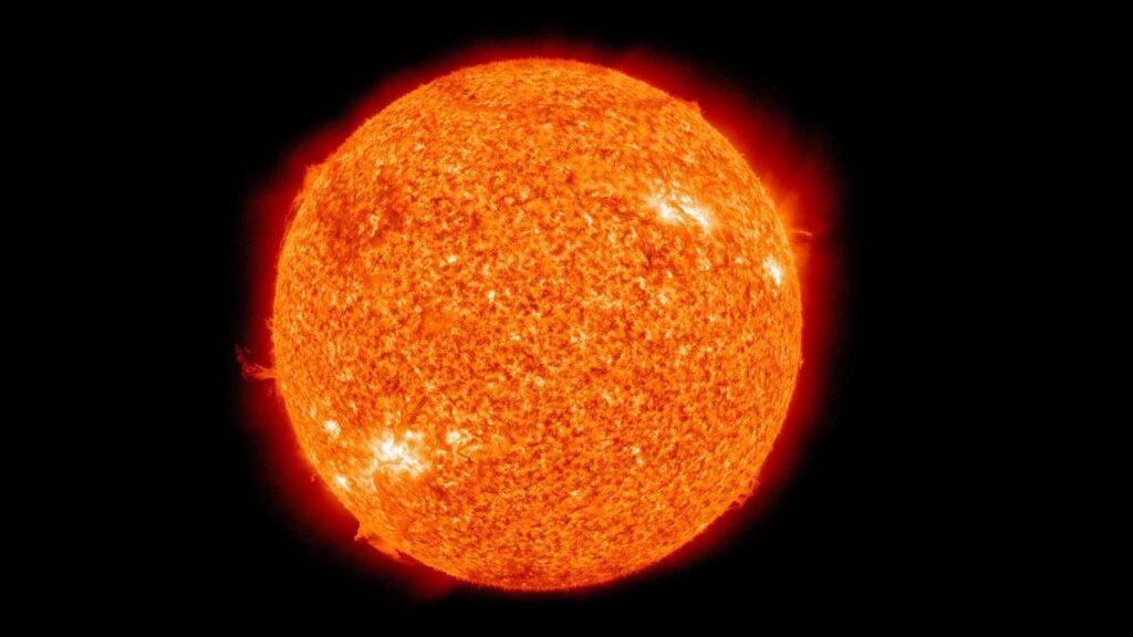 Massive solar storm heading towards Earth at 1.6 million kmph may impact cell phone, GPS signals
