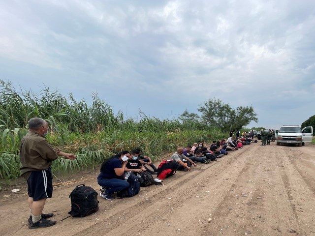 EXCLUSIVE: 100 Venezuelans Cross into Texas Border Town in One Hour