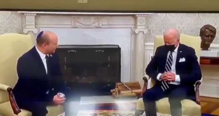 Did Joe Biden Fall Asleep During Oval Office Meeting with Israeli Prime Minister Naftali Bennett? (VIDEO)
