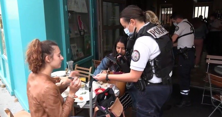 Dystopian Nightmare: French Police Patrol Restaurants Checking Patrons’ Covid Passports (VIDEO)