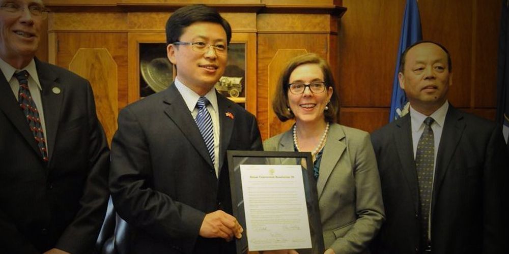 Oregon Democrat Governor's ties to Chinese Communists resurface amid criticism