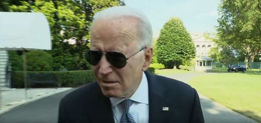 Joe Biden Departs for Camp David — Makes a Passing Remark That’s Concerning Americans
