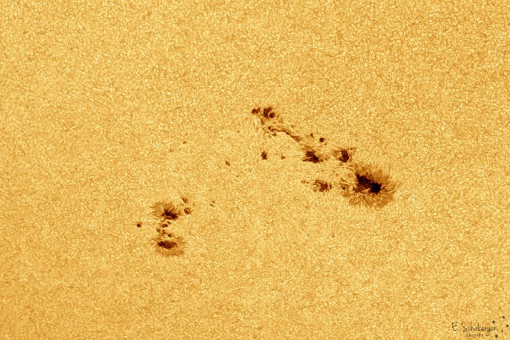Major flare warning! Sunspot AR2860 is big, angry, and facing Earth… If current trends continue, a major X-flare could be in the offing