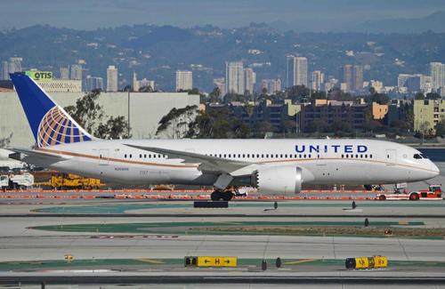 'No Jab, No Job' - United Becomes First Airline To Mandate Vaccines For All Employees