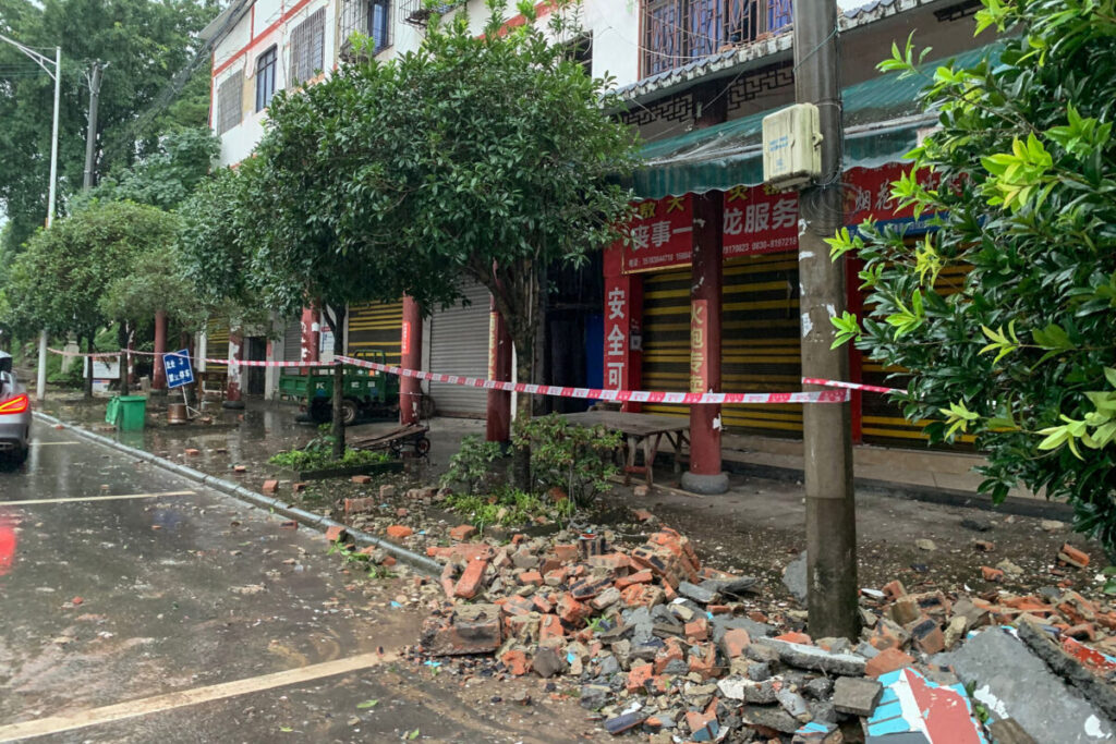 At Least 3 Dead After Earthquake Strikes Southwestern China