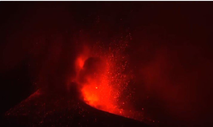 La Palma declared disaster zone! More evacuations after increasing explosive activity and powerful shock waves – New vent – Flights canceled