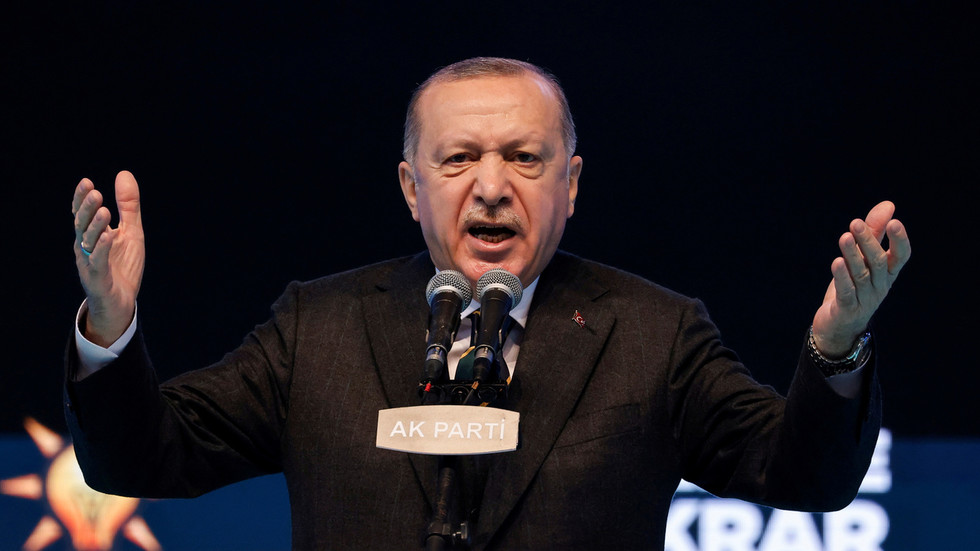 Turkey to declare US, 9 other ambassadors ‘persona non grata’ after call for release of jailed opposition figure – Erdogan