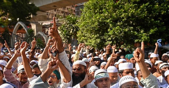 Bangladesh: Muslim Mobs Kill Six over Alleged Quran Desecration