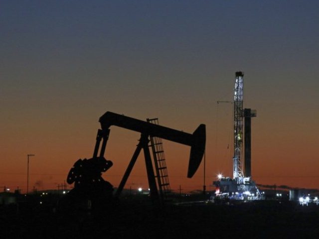 Oil Reaches $80 per Barrel for First Time Since 2014