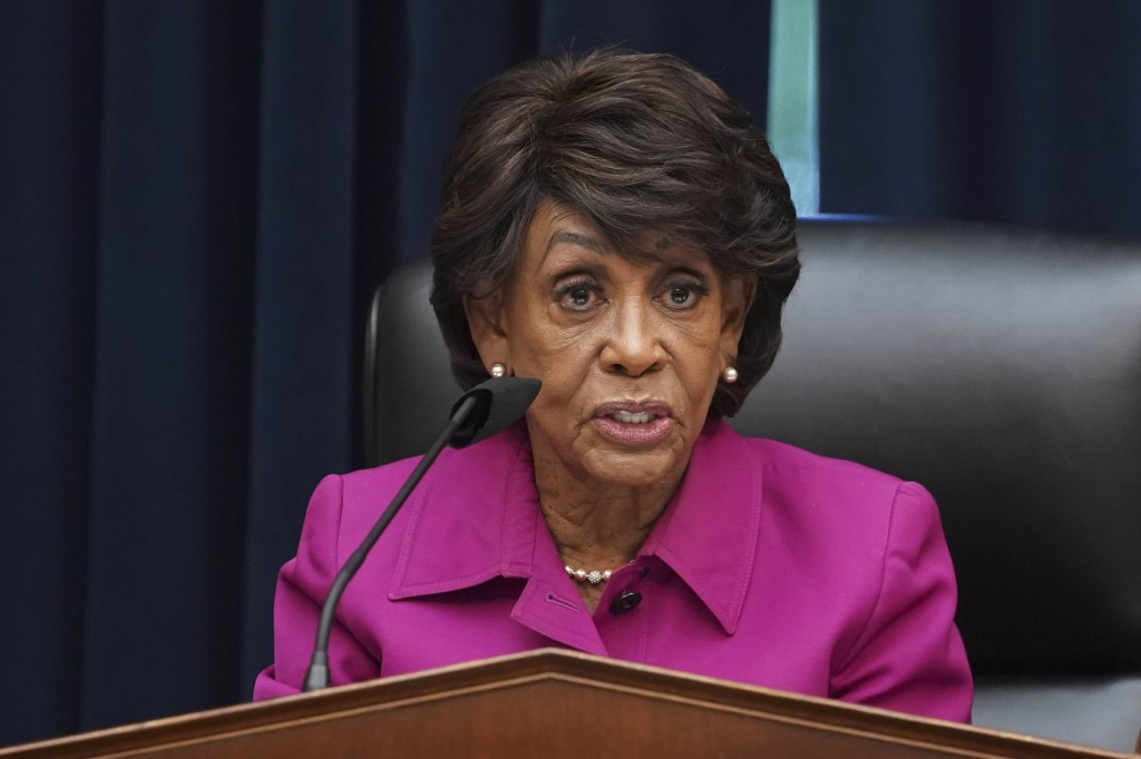 Maxine Waters campaign paid daughter $81K in FY 2021