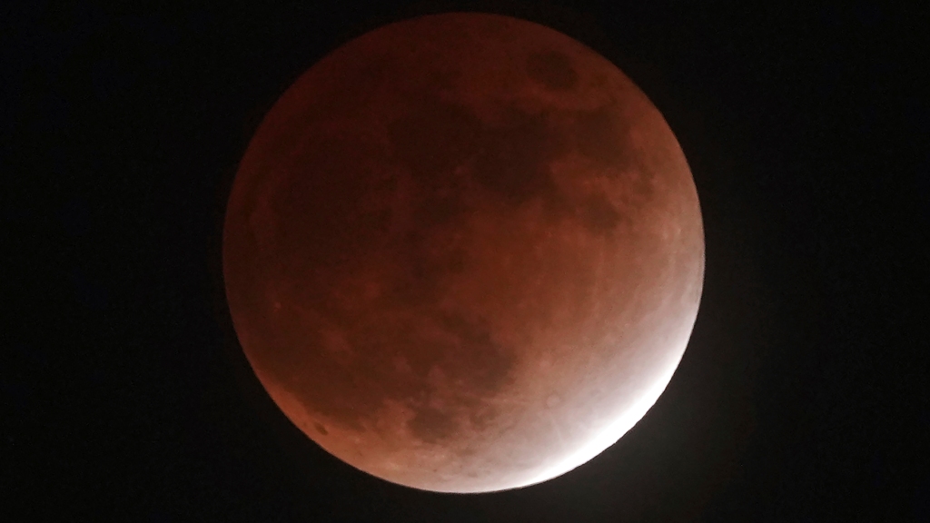 11 stunning images of the partial lunar eclipse known as the Beaver Moon eclipse