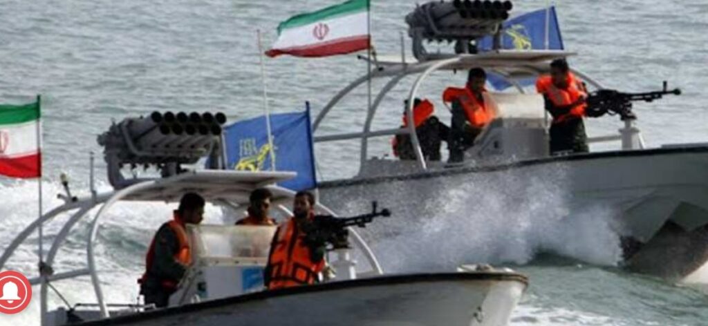 Iranian Gunboats Point Machine Guns and Swarm US Warship ln Sea of Oman (VIDEO)
