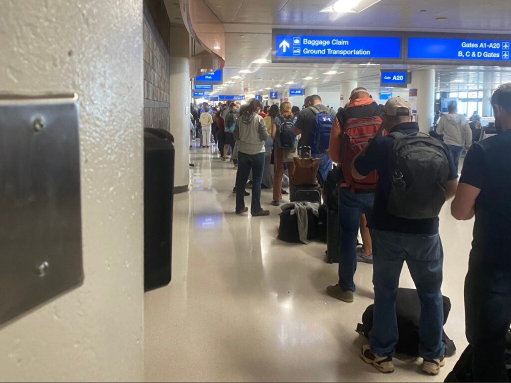 BREAKING EXCLUSIVE: American Airlines Cancels 104 Flights At Phoenix Sky Harbor – Whistleblower Reveals Weather Is NOT The Cause, It’s Crew Shortages