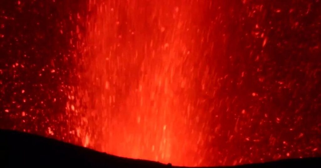 La Palma volcano spews red hot lava on its 85th day of erupting