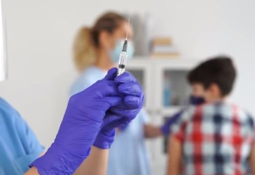 Ritual Humiliation of Children in Germany: Kids are Forced to go to Front of the Class and State Their Vaccination Status – the Vaccinated are Applauded