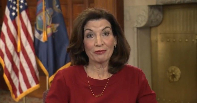 “Unconstitutional” – NY State Supreme Court Judge Strikes Down Gov. Hochul’s Mask Mandate, ‘No Authority to Enact Mandate without State Legislature’