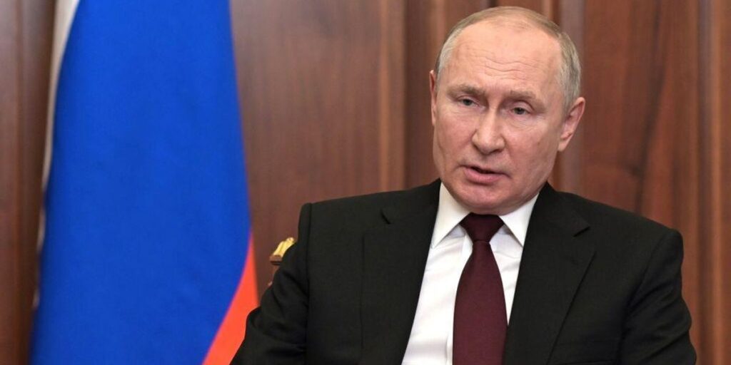 'Take power into your own hands': Putin calls for Ukrainian military to seize power and make agreement with Russia