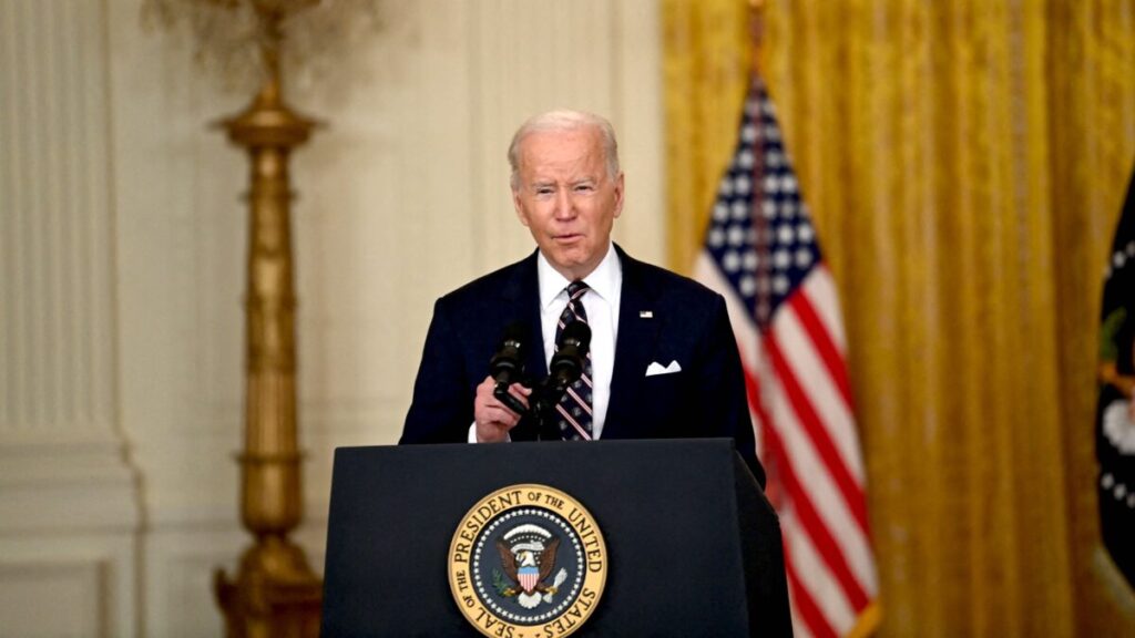 Biden Announces Sanctions Against Russia, to Send Troops to Baltic States