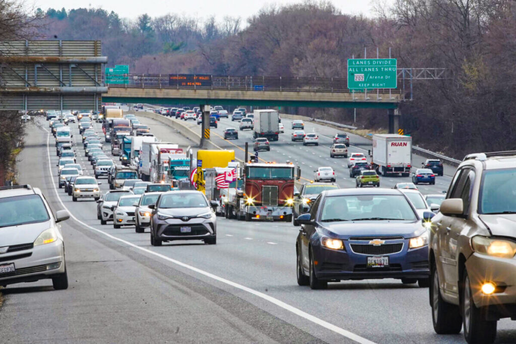 The People’s Convoy Takes Off for Fresh Beltway Loops as Organizer Warns of Interference