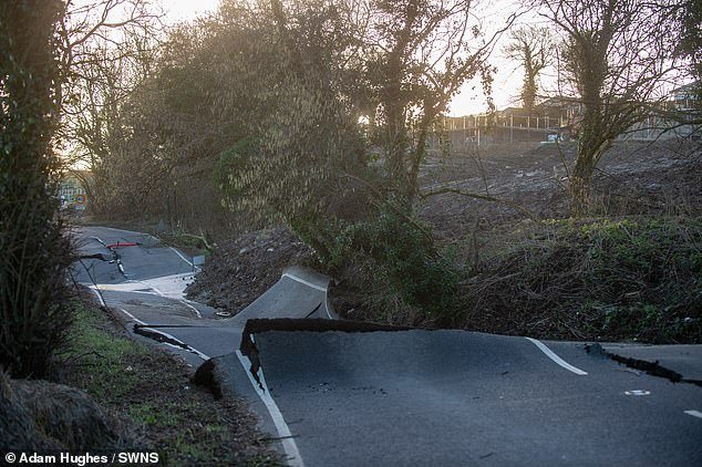 UK: Mystery as road is ripped up and twisted by ‘unexplained underground movements’