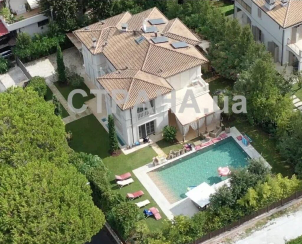 Oligarch Zelensky Sells Italian Villa for 4.5 Million Euro’s