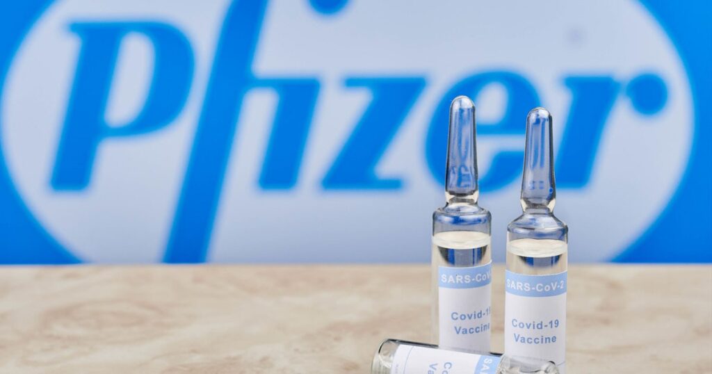 Pfizer CEO Says Fourth Vaccine Dose is Necessary Due to Waning Immunity