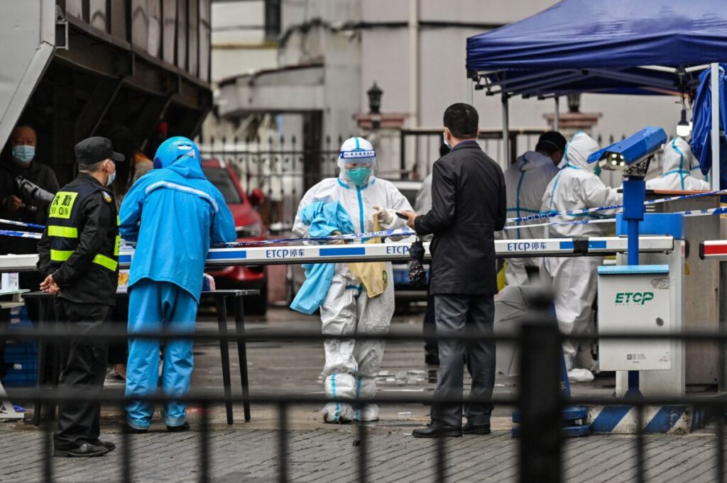 Residents Say Shanghai in Lockdown, COVID-19 Infections Much Higher Than Official Numbers
