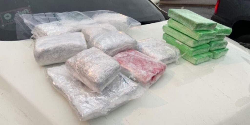 Feds arrest 4 drug traffickers, seize 150,000 counterfeit pills in record Oregon fentanyl bust