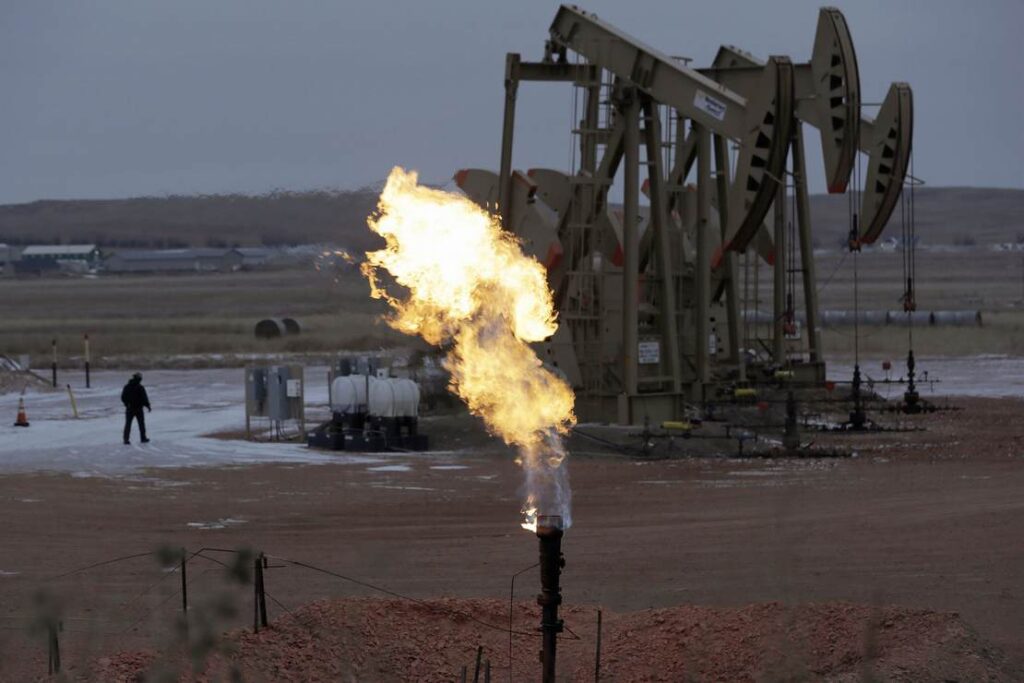 Canadian Official Offers the U.S. Plenty of Oil From 'Right Next Door'