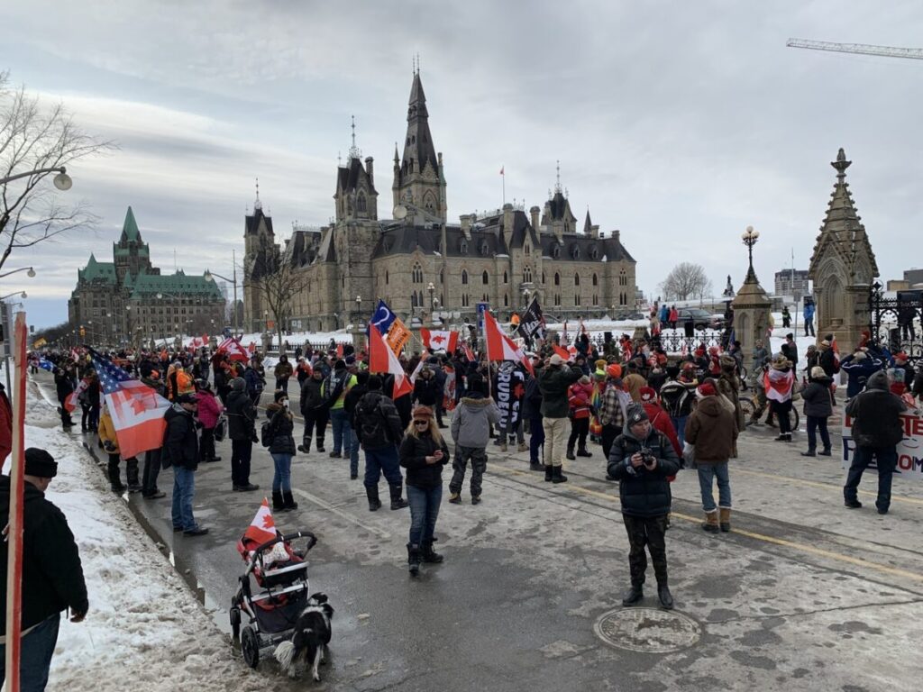 Photo Report: Hundreds Demonstrate by Parliament in Ottawa to Uphold Freedoms
